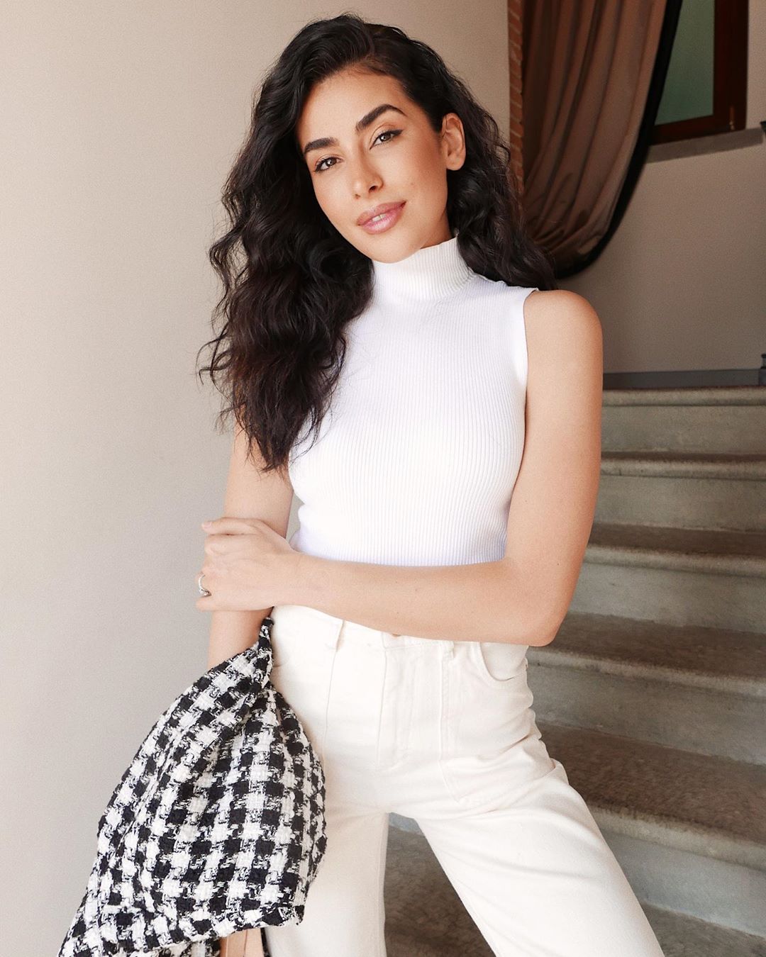 Sazan Hendrix photos wallpaper hot 4