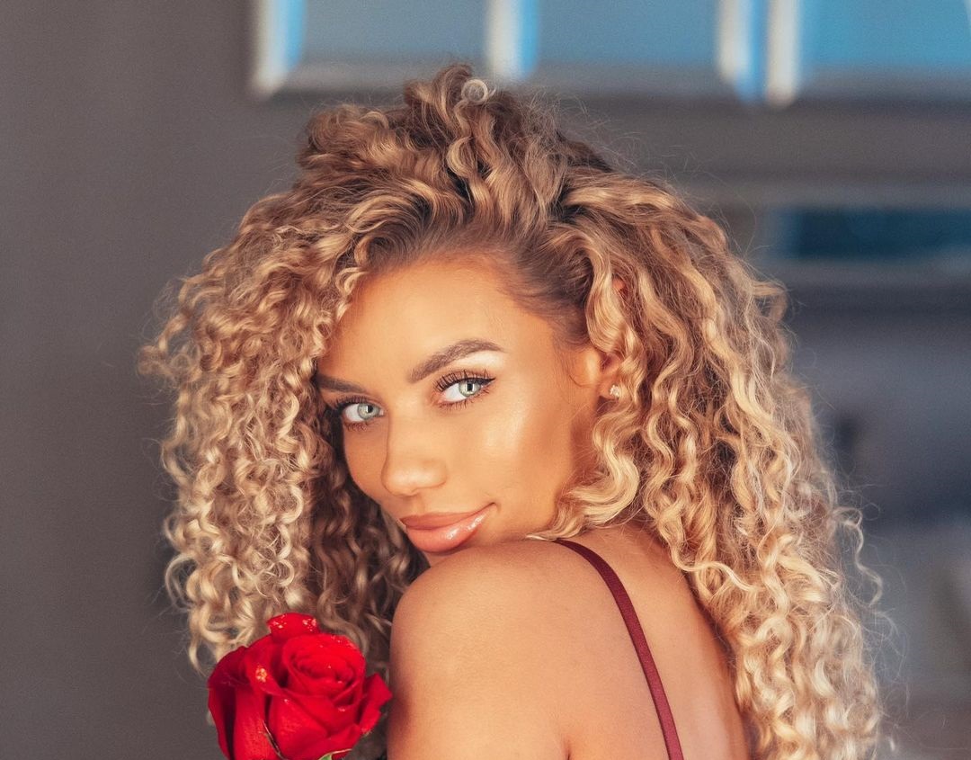 Jena Frumes photos wallpaper hot 3