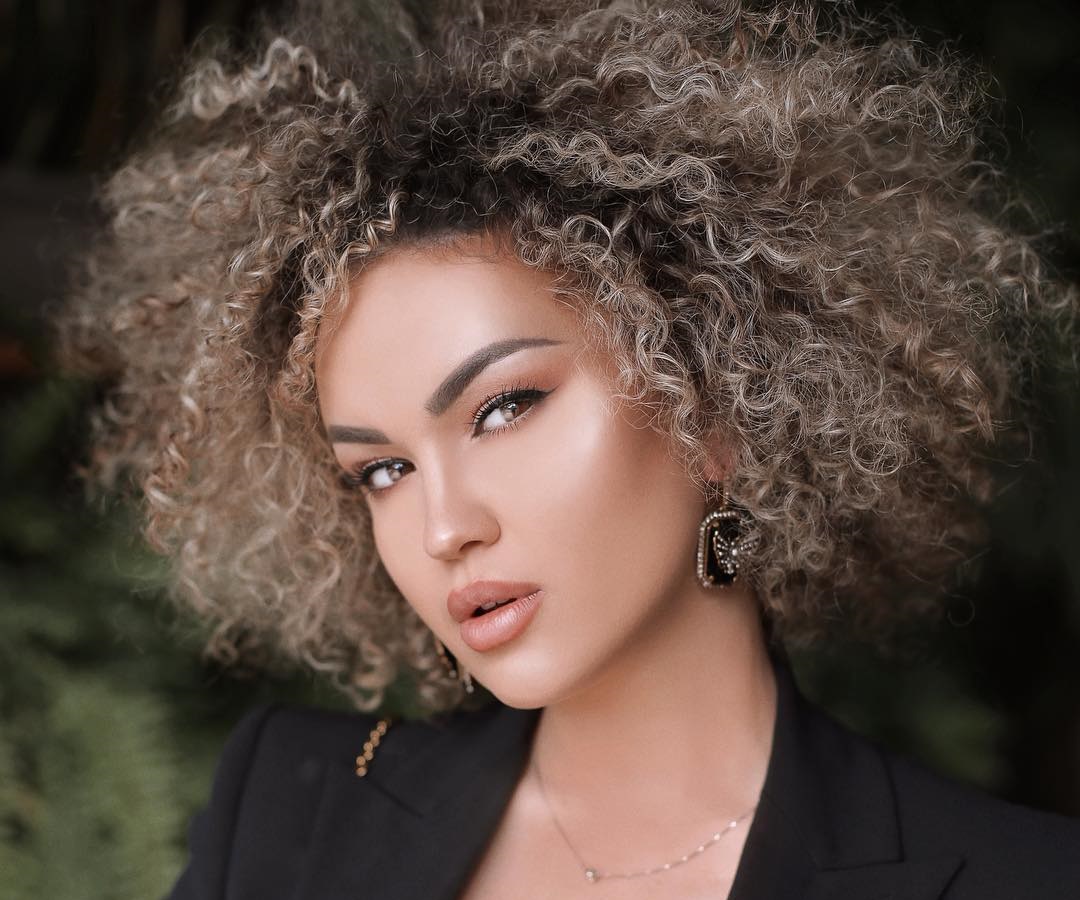 Arta Elezaj photos wallpaper hot 9